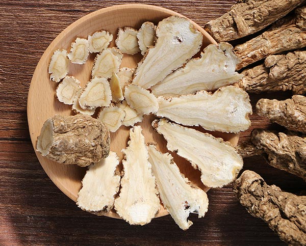 黃芩粉碎混合生產線